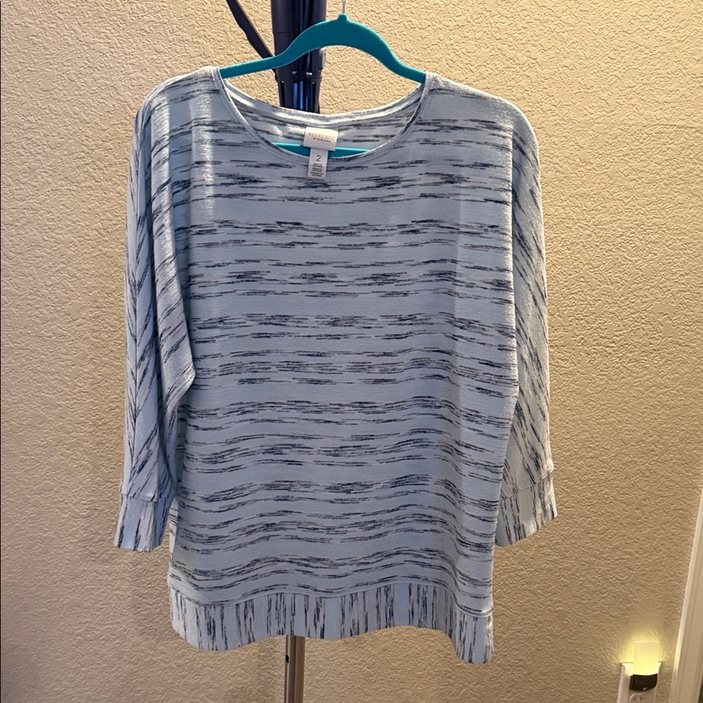 Chico's Weekends Light Blue Patterned Quarter Len… - image 1